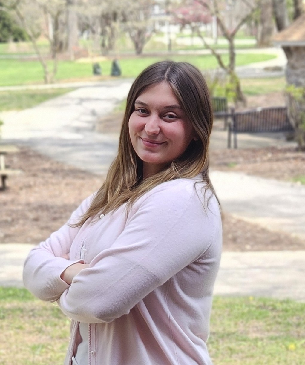 Photo of Eliza Cox, a white female with brown hair.